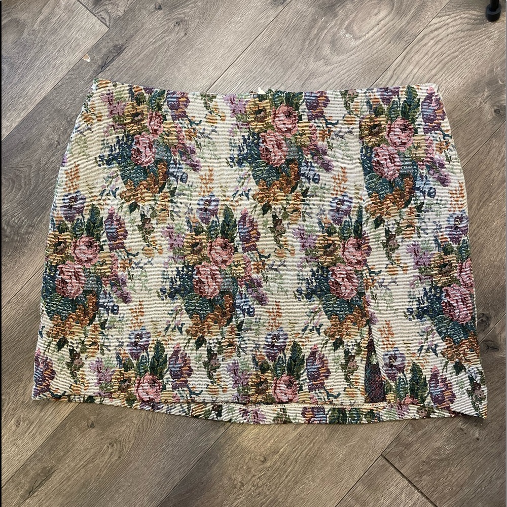 Wild fable vintage mini skirt with v slit